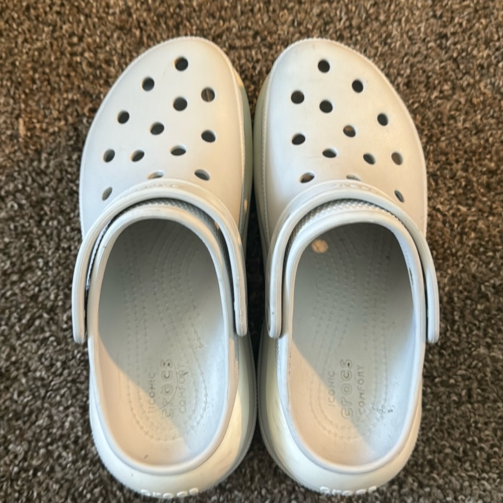 Crocs Size 8